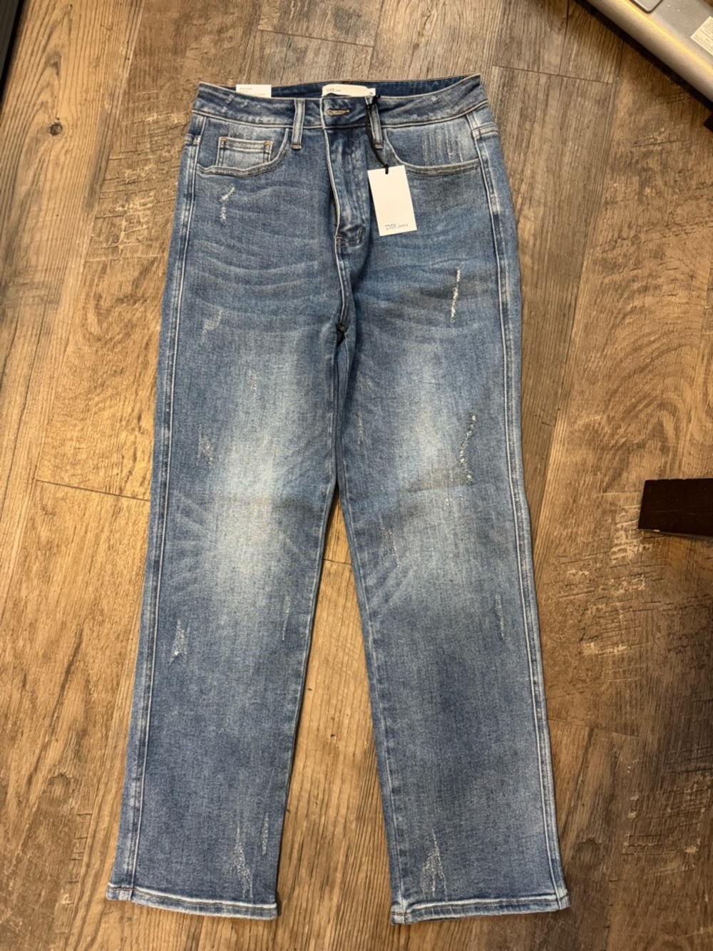 Women’s Size 29 NWT TNR Straight-Leg, High Rise Jeans